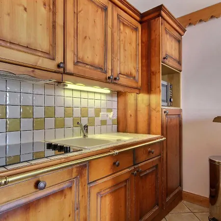 Apartment Au Pied Des Pistes Avec Piscine, Salle De Fitness Et Wifi - Fr-1-455-222