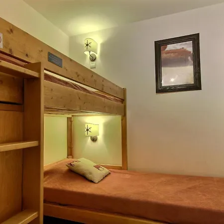 Apartment Au Pied Des Pistes Avec Piscine, Salle De Fitness Et Wifi - Fr-1-455-222